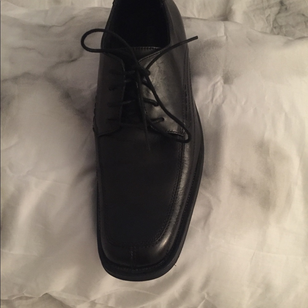 Claiborne Dress Shoes